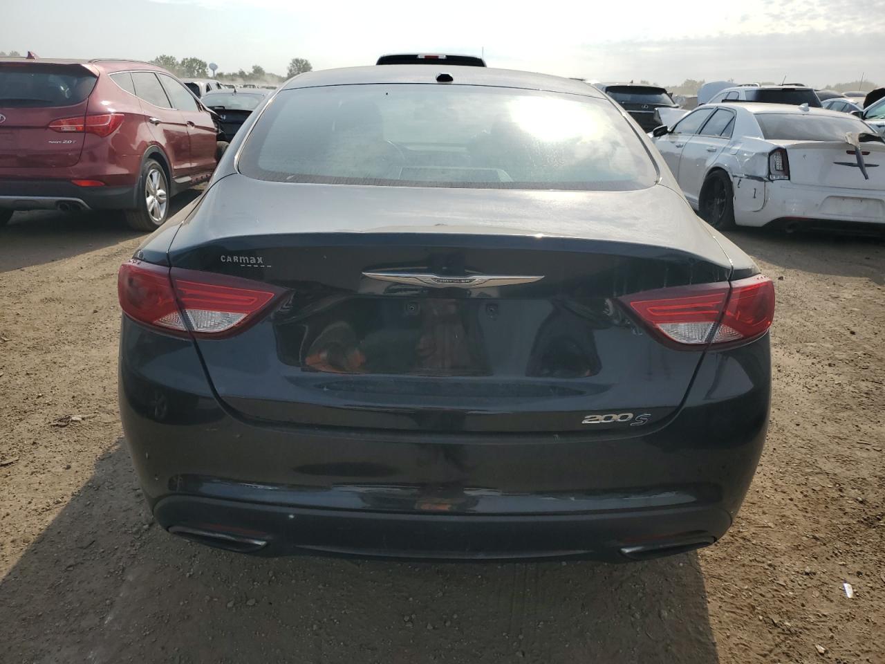 2015 Chrysler 200 S - Image 6