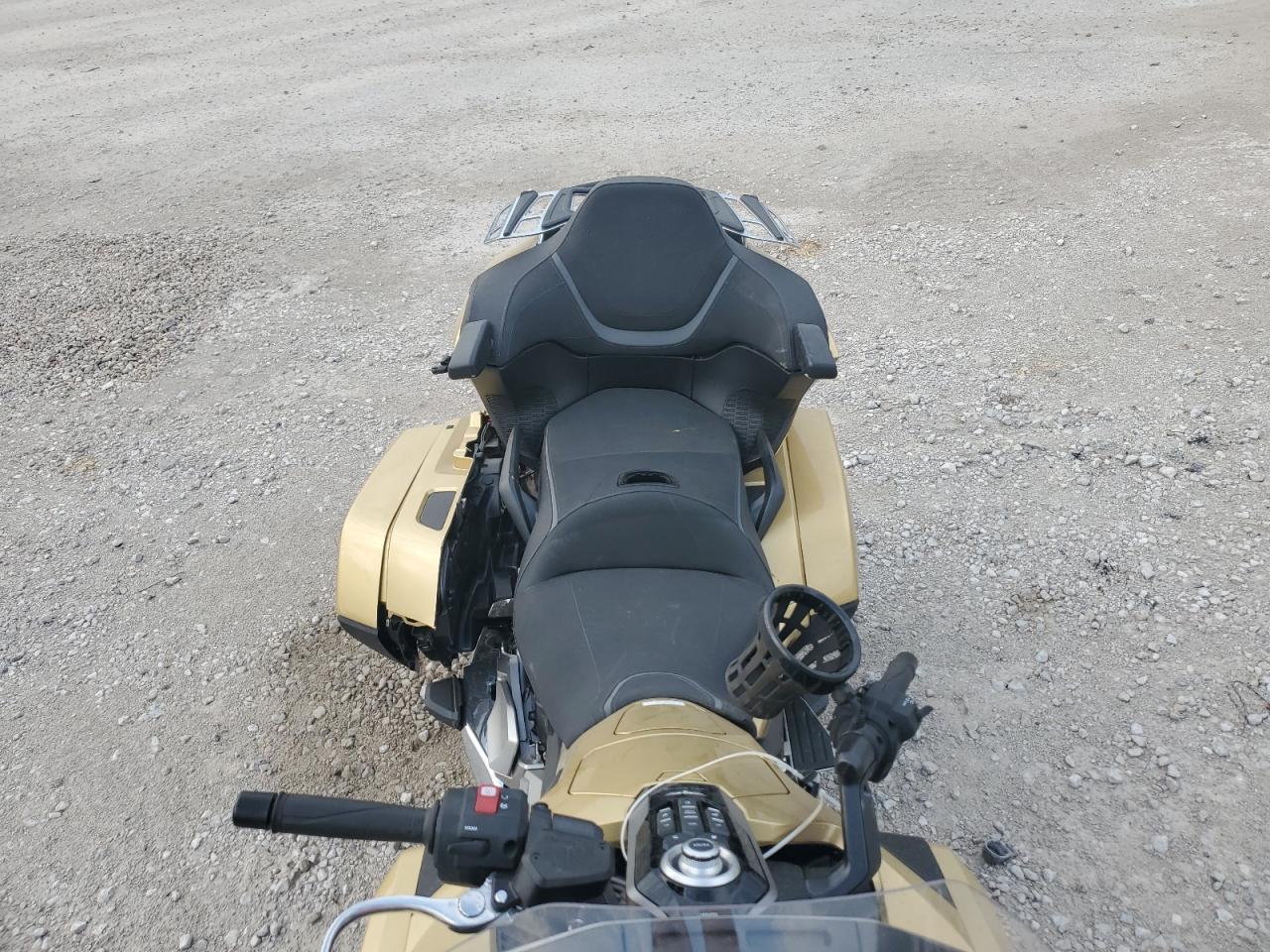 2025 Honda Gl1800 D - Фото 5