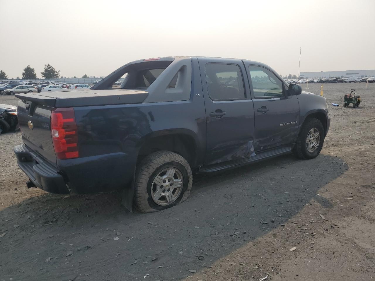 2007 Chevrolet Avalanche K1500 - Image 3