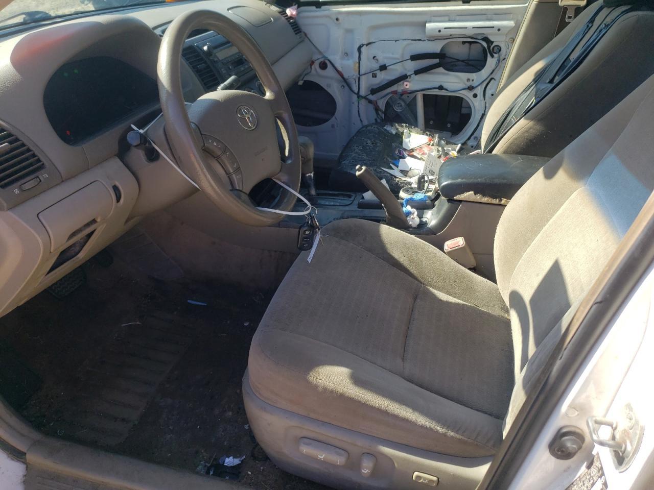 2006 Toyota Camry Le - Image 7