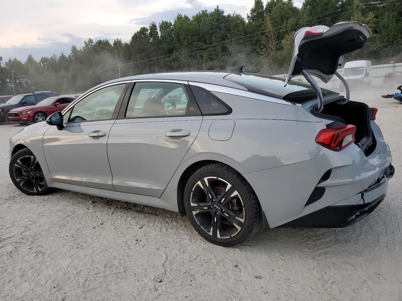 2022 Kia K5 Gt Line - Фото 2