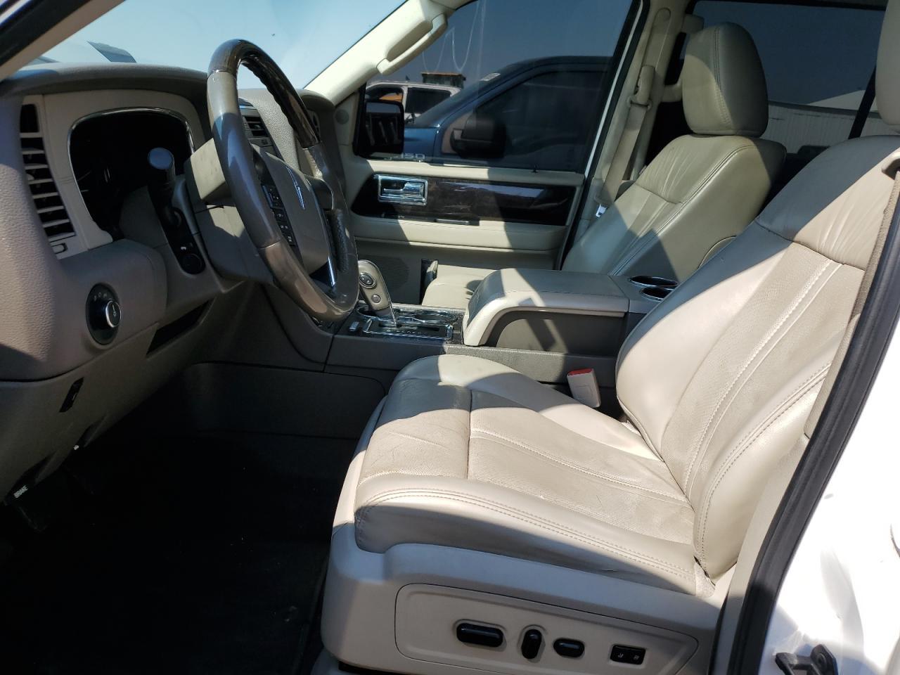 2017 Lincoln Navigator L Select - Фото 7