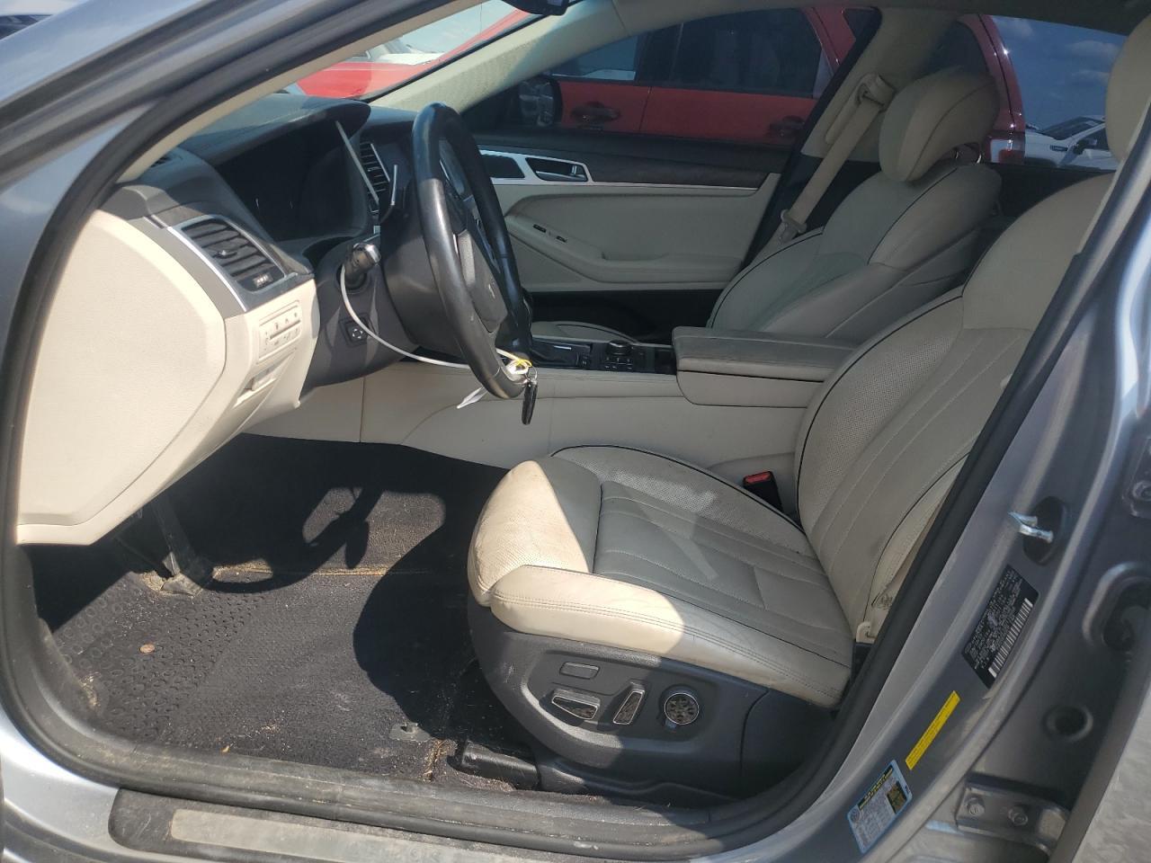 2016 Hyundai Genesis 3.8L - Фото 7