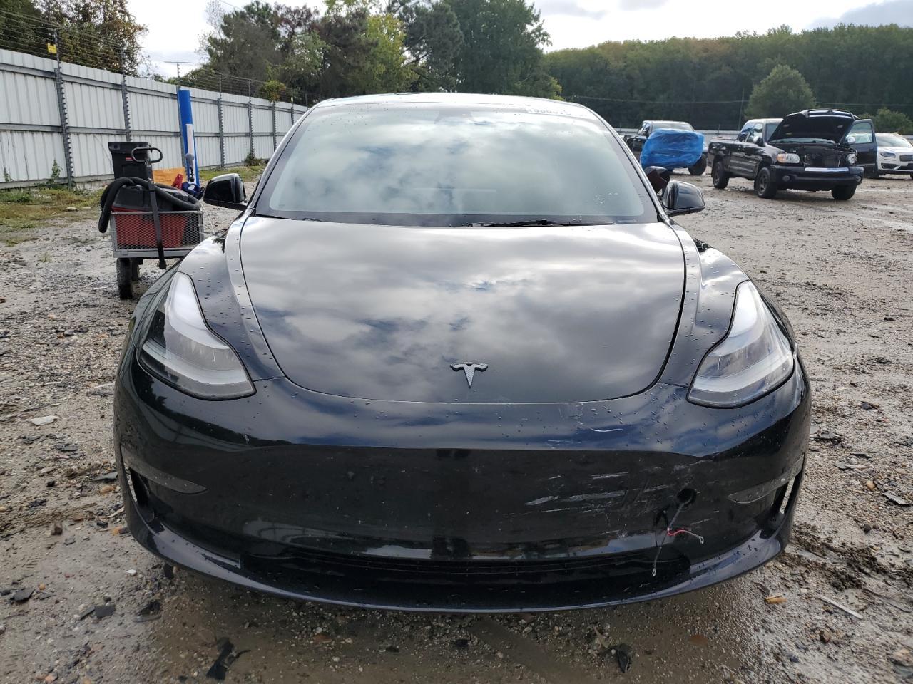 2023 Tesla Model 3 - Image 5