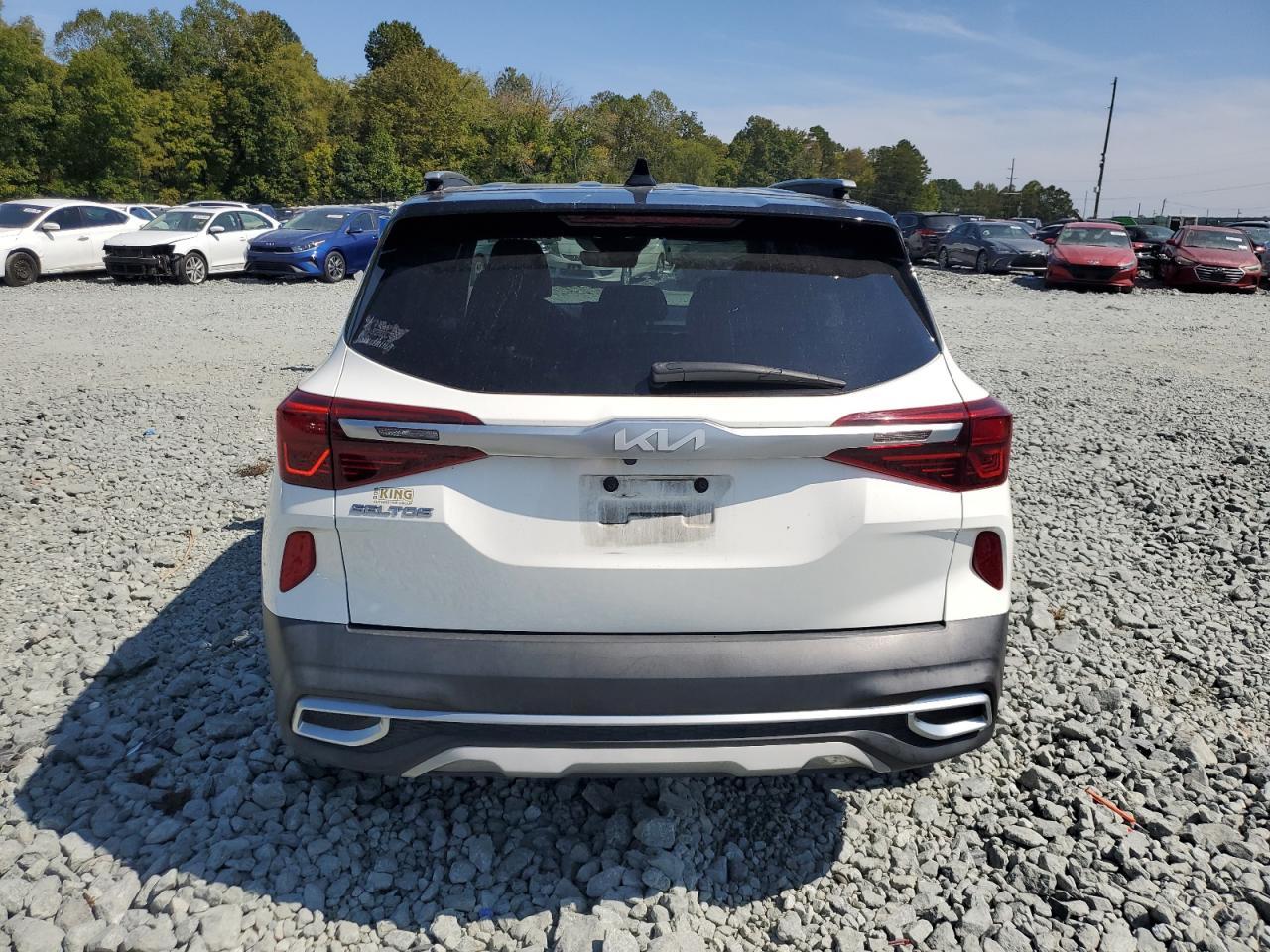 2022 Kia Seltos S - Фото 6