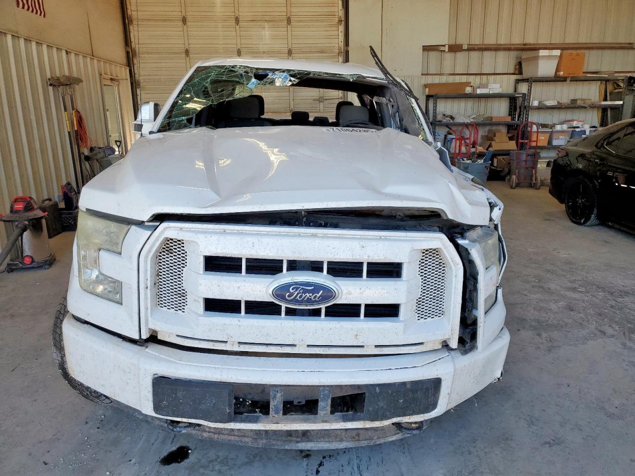 2015 Ford F150 Supercrew - Image 5
