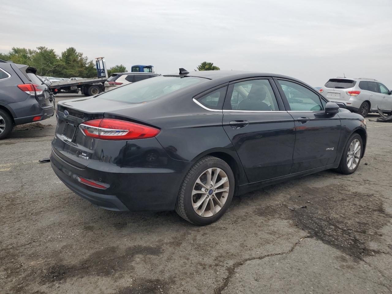 2019 Ford Fusion Se - Фото 3