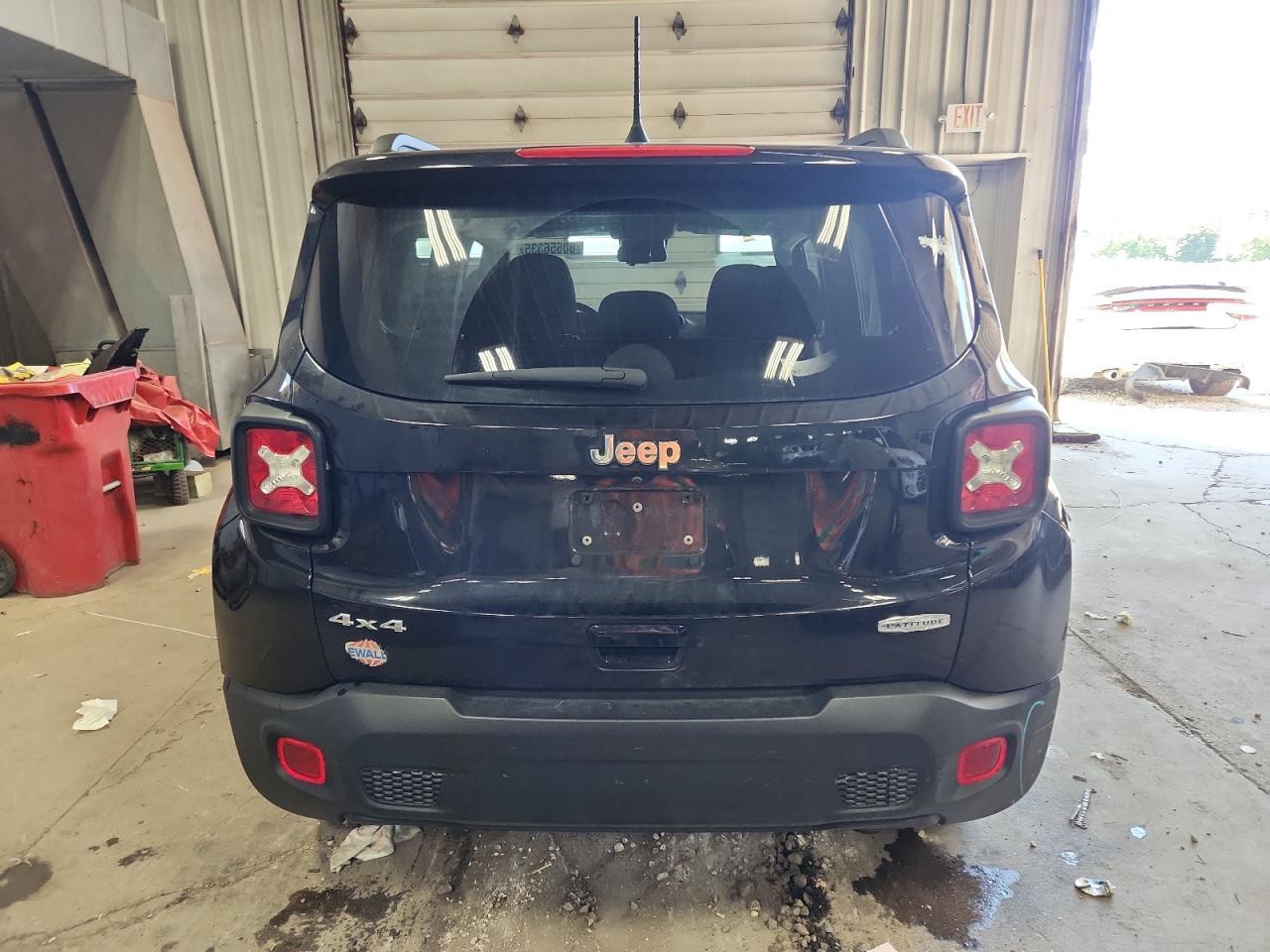 2020 Jeep Renegade Latitude - Фото 6