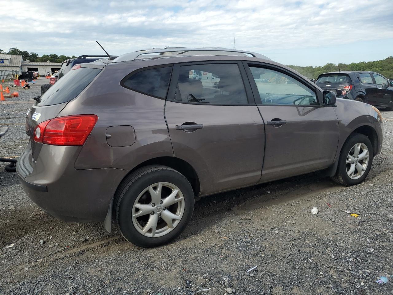 2008 Nissan Rogue S - Image 3