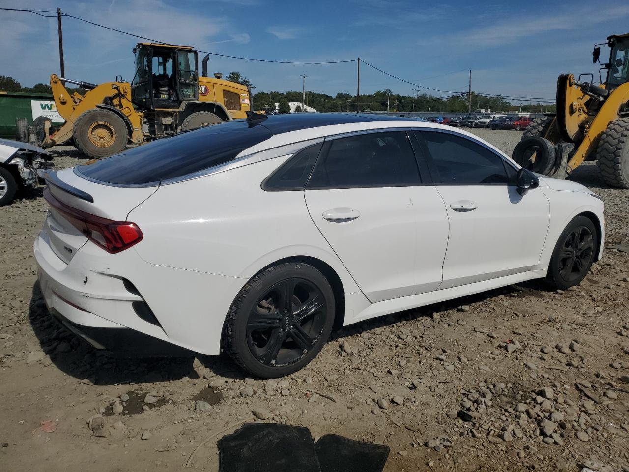 2022 Kia K5 Gt Line - Image 3