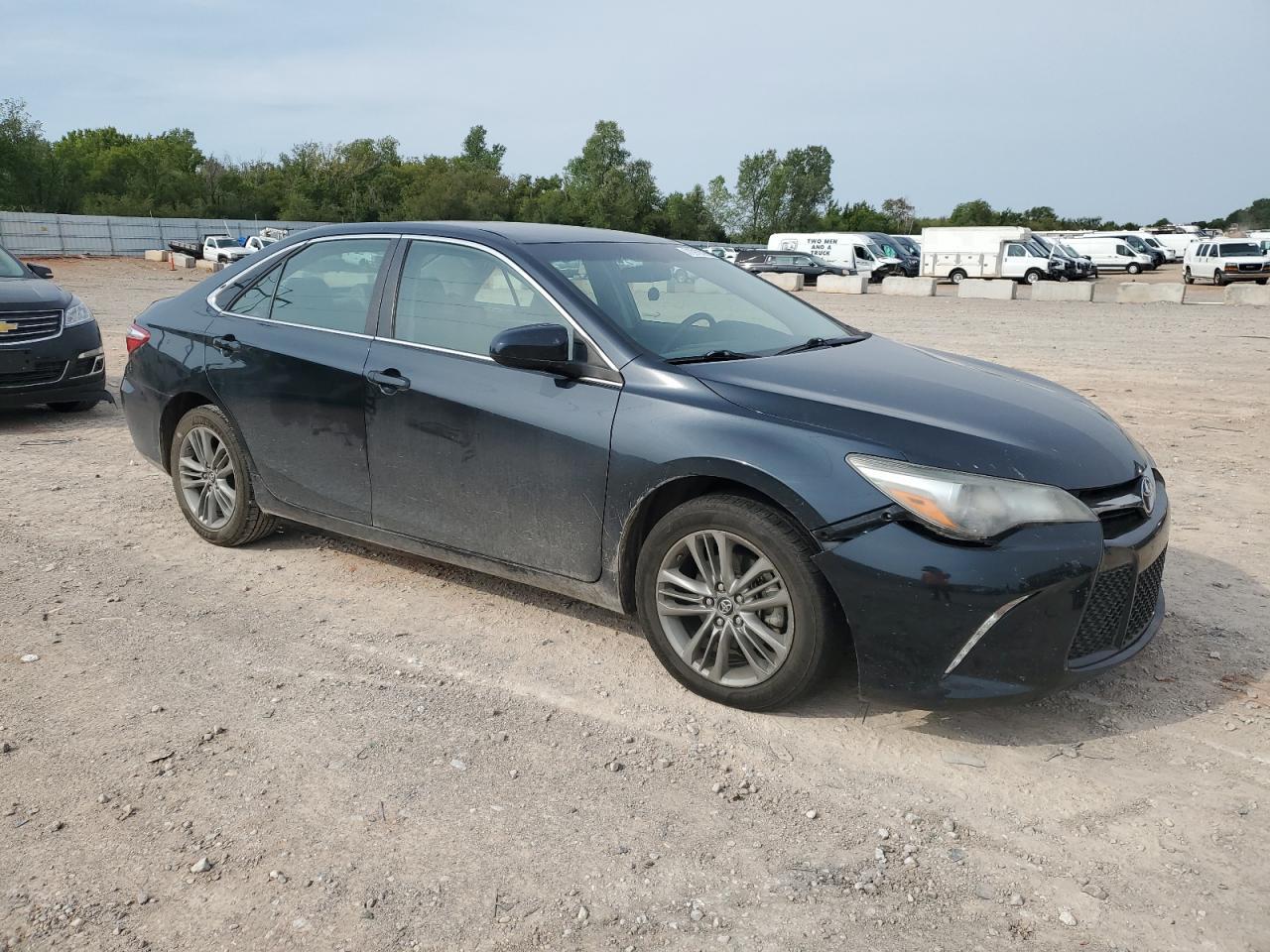2017 Toyota Camry Le - Фото 4
