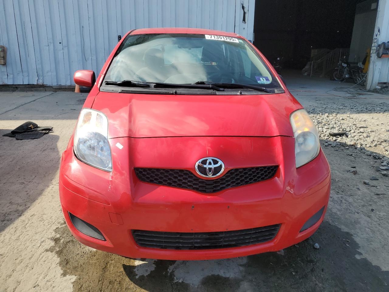 2011 Toyota Yaris Base - Image 5