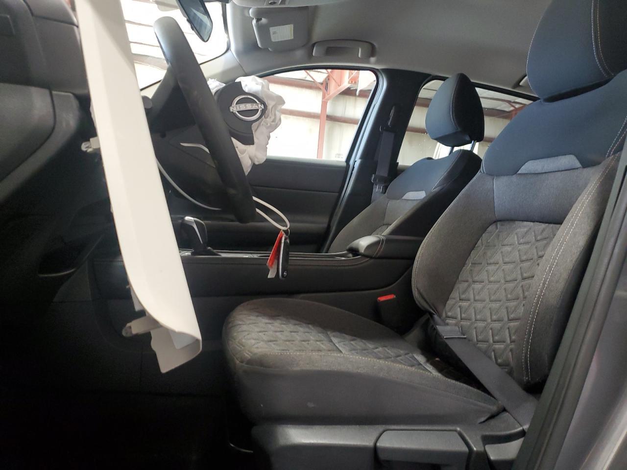 2025 Nissan Kicks Sv - Image 7