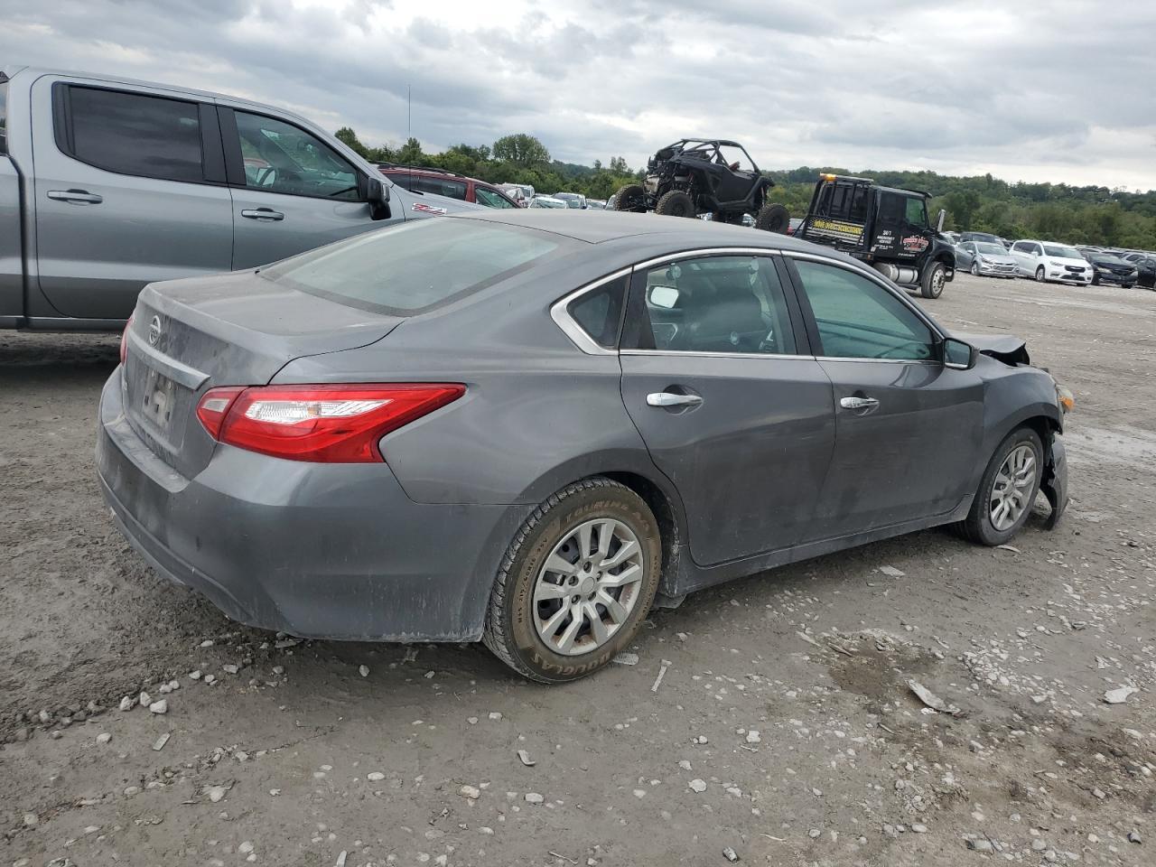 2016 Nissan Altima 2.5 - Фото 3