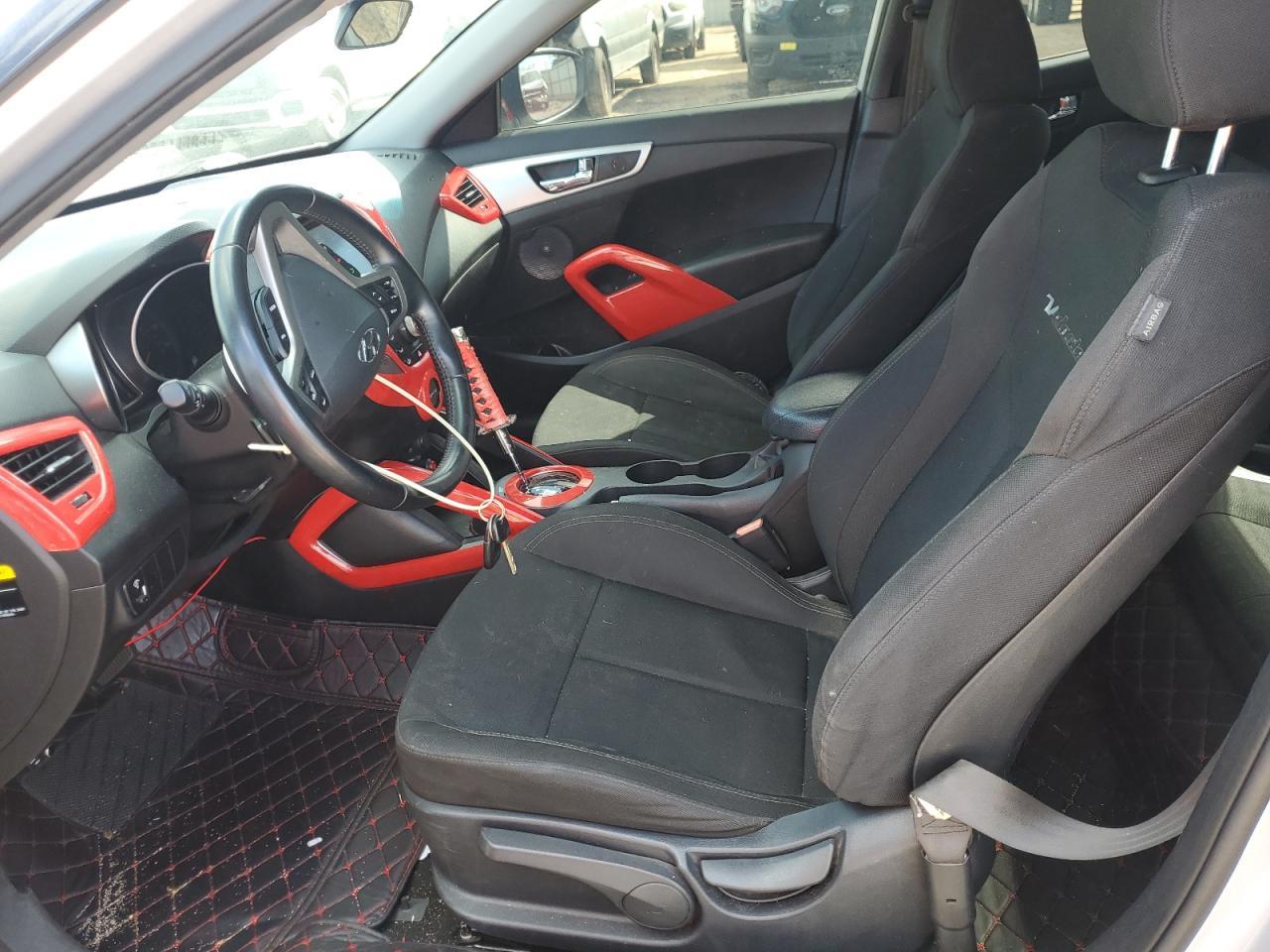 2017 Hyundai Veloster - Фото 7
