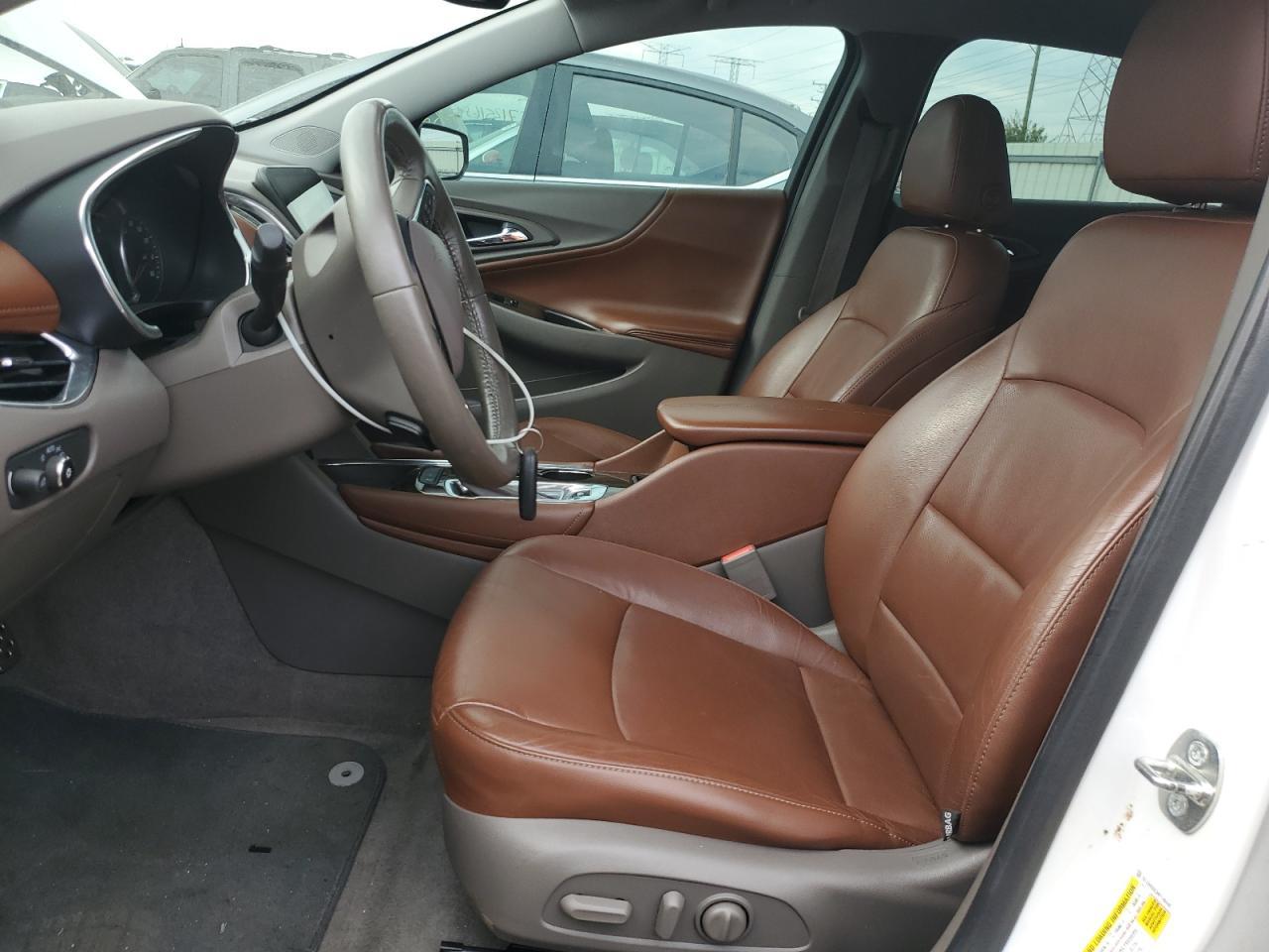 2017 Chevrolet Malibu Premier - Фото 7