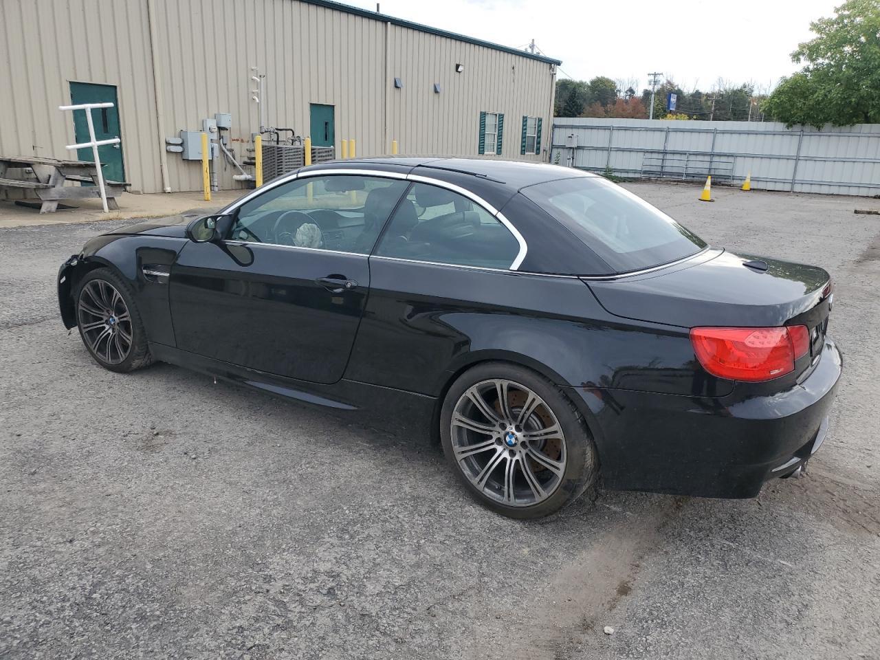2011 BMW M3 - Фото 2