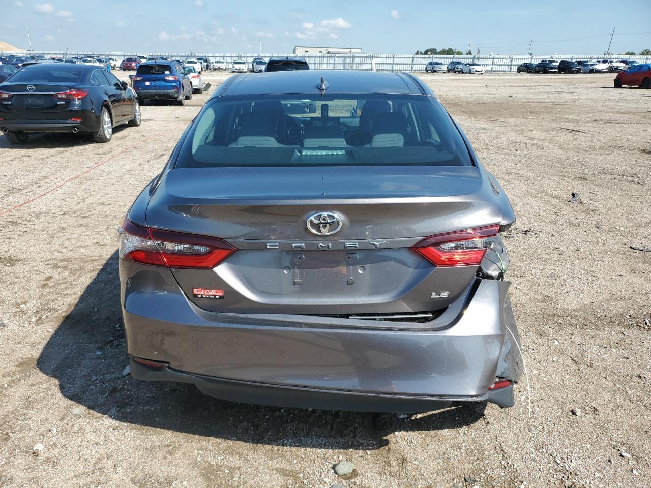 2024 Toyota Camry Le - Фото 6