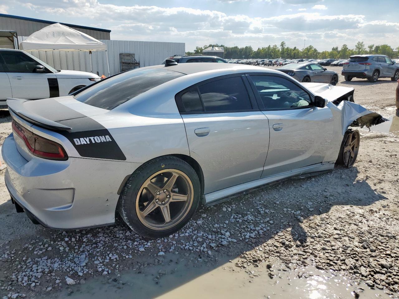 2022 Dodge Charger - Image 3