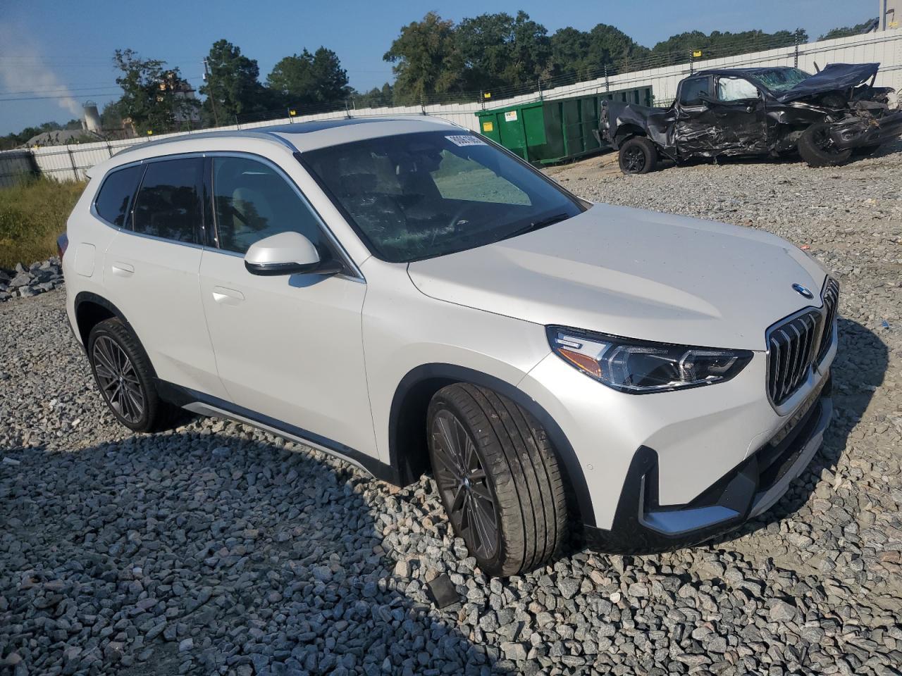 2025 BMW X1 xDrive28I - Image 4