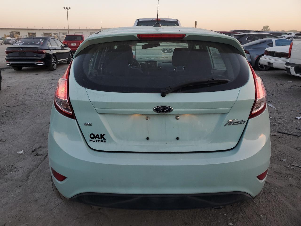 2017 Ford Fiesta Se - Фото 6