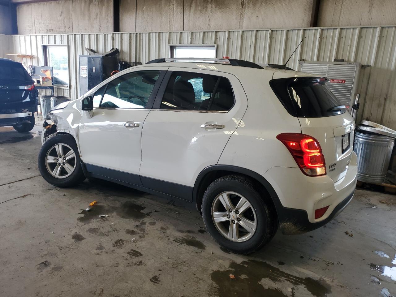 2019 Chevrolet Trax 1Lt - Image 2