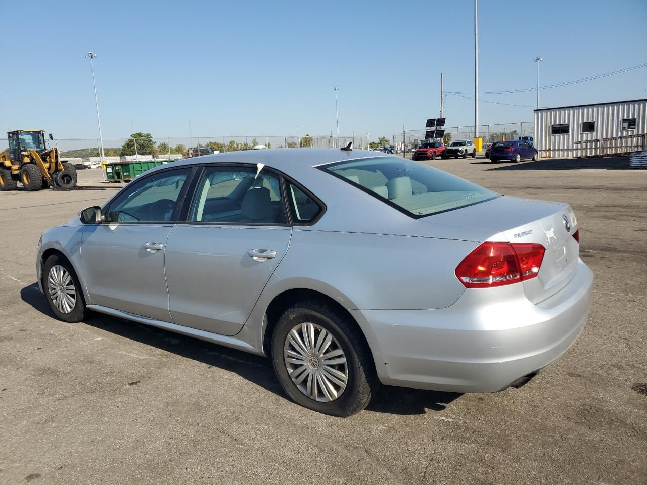 2015 Volkswagen Passat S - Image 2