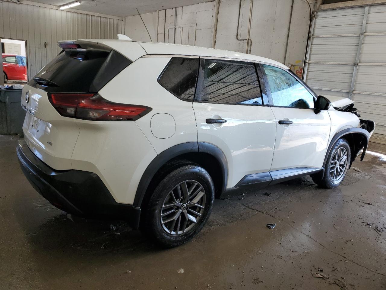 2021 Nissan Rogue S - Фото 3
