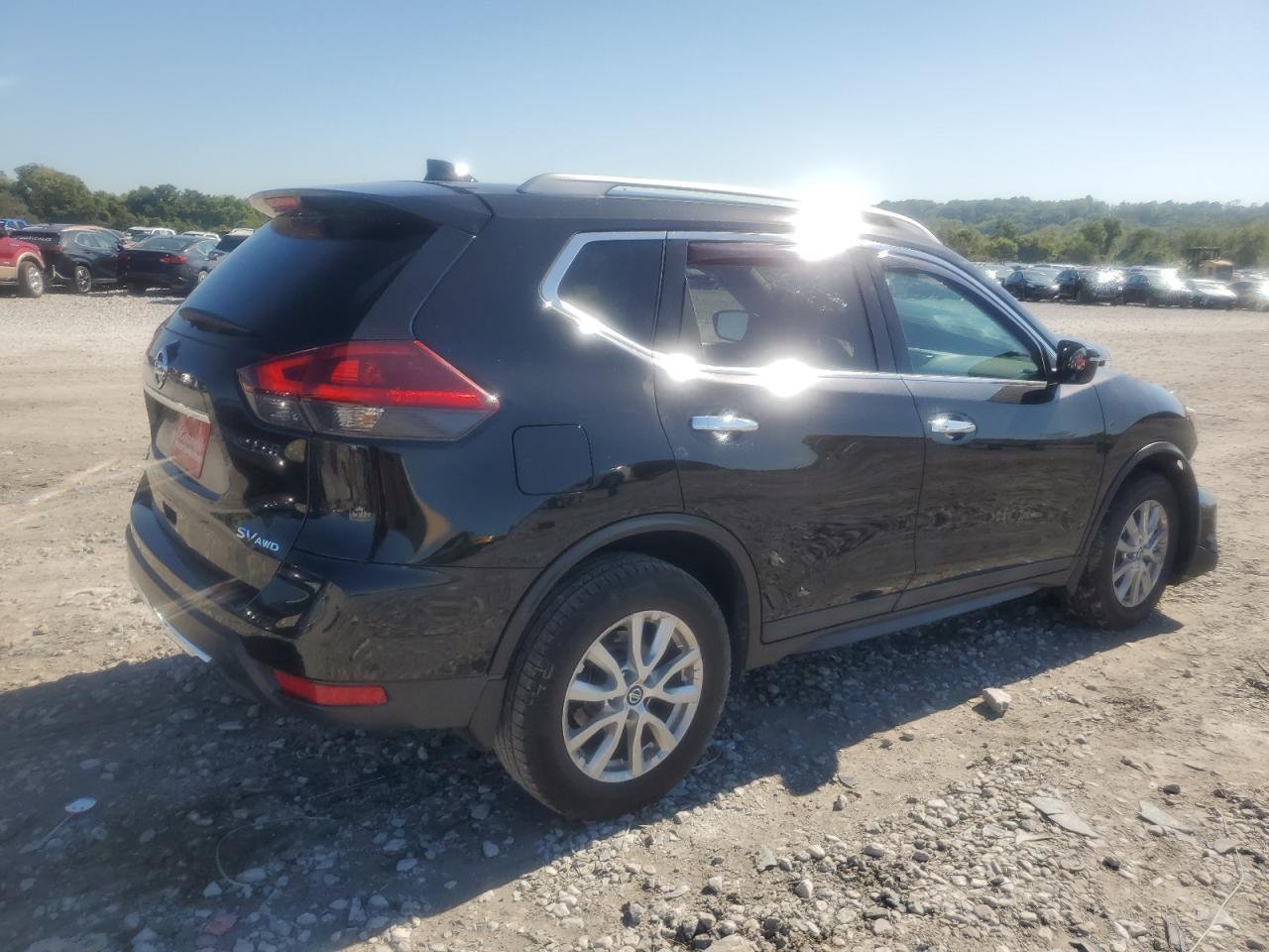 2018 Nissan Rogue S - Фото 3
