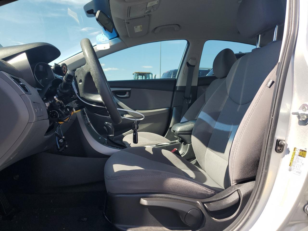 2016 Hyundai Elantra Se - Image 7