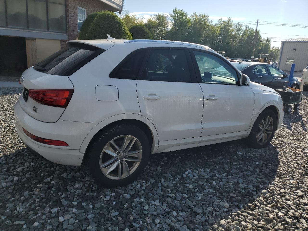 2017 Audi Q3 Premium - Фото 3