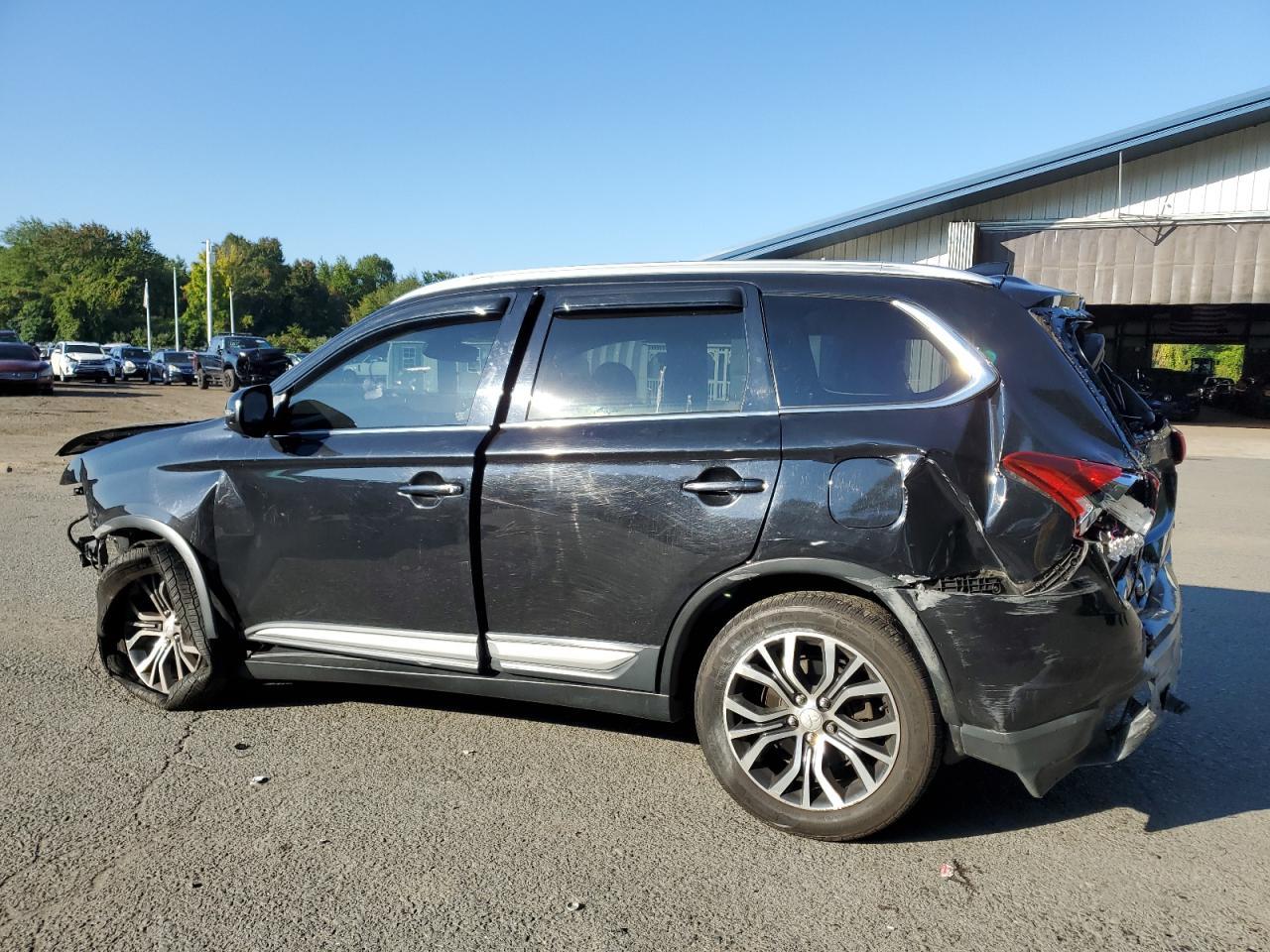 2018 Mitsubishi Outlander Se - Image 2