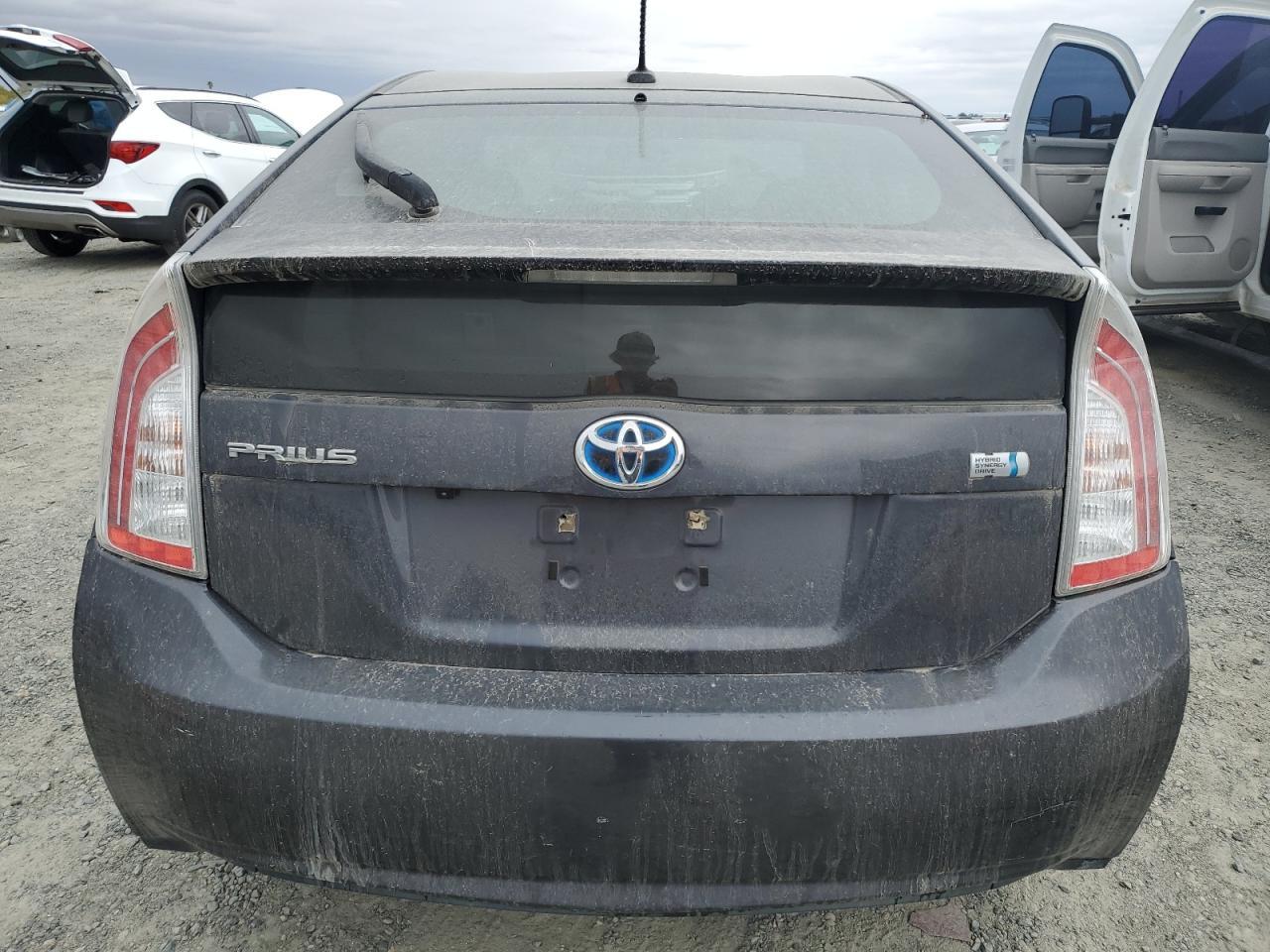 2011 Toyota Prius - Фото 6