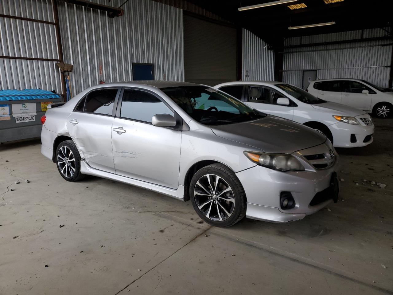 2011 Toyota Corolla Base - Фото 4