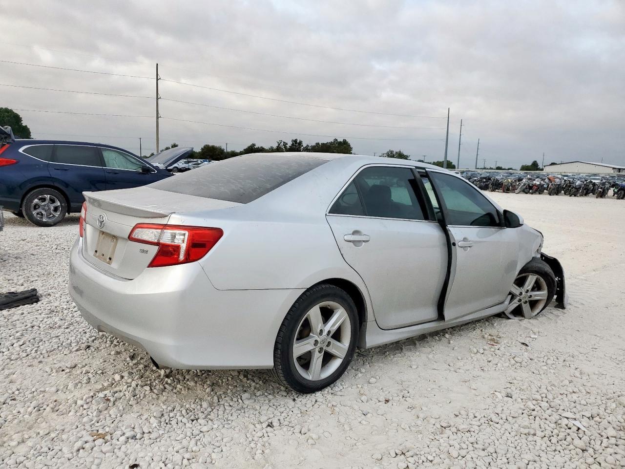 2013 Toyota Camry Se - Фото 3