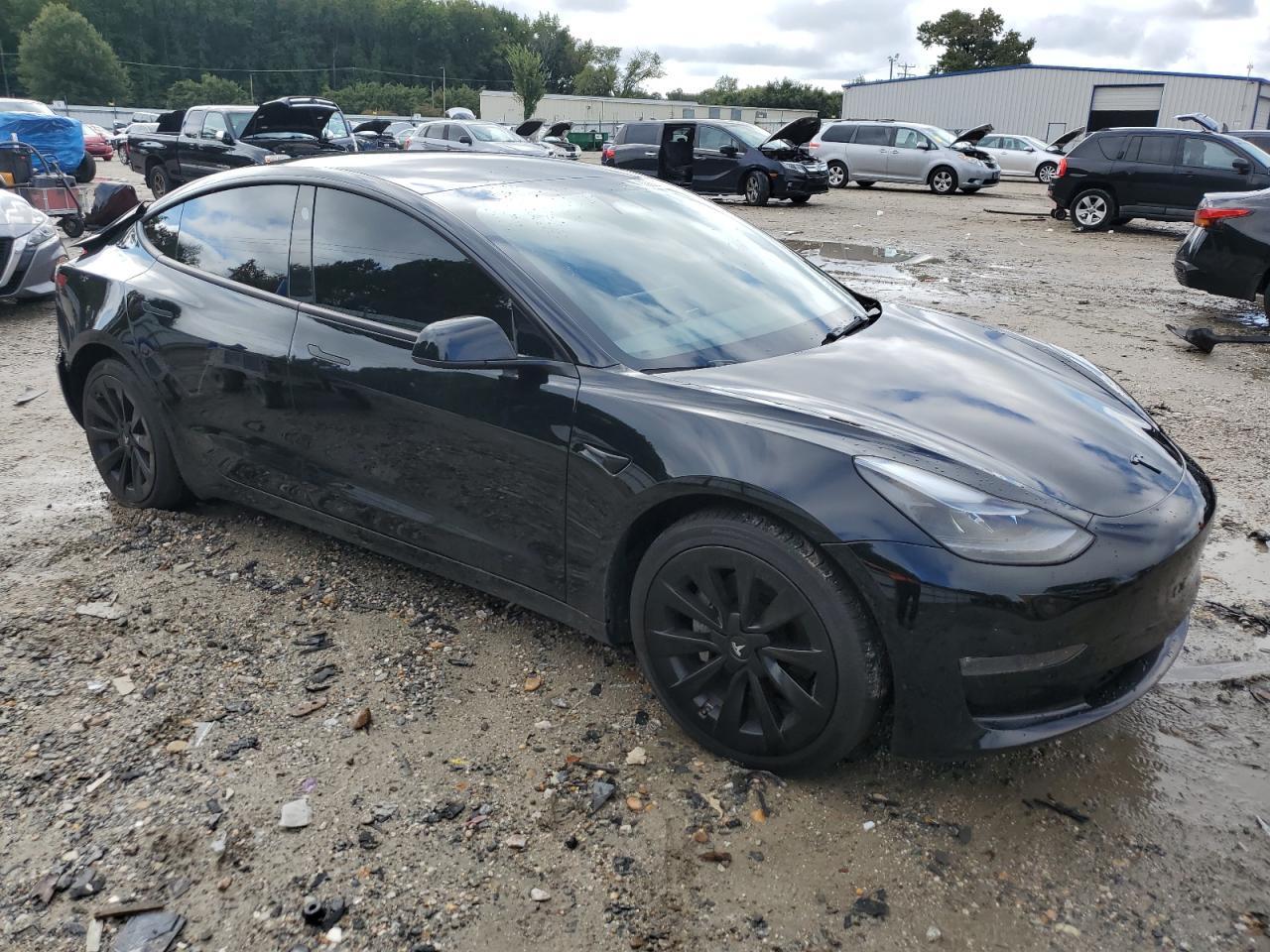 2023 Tesla Model 3 - Image 4