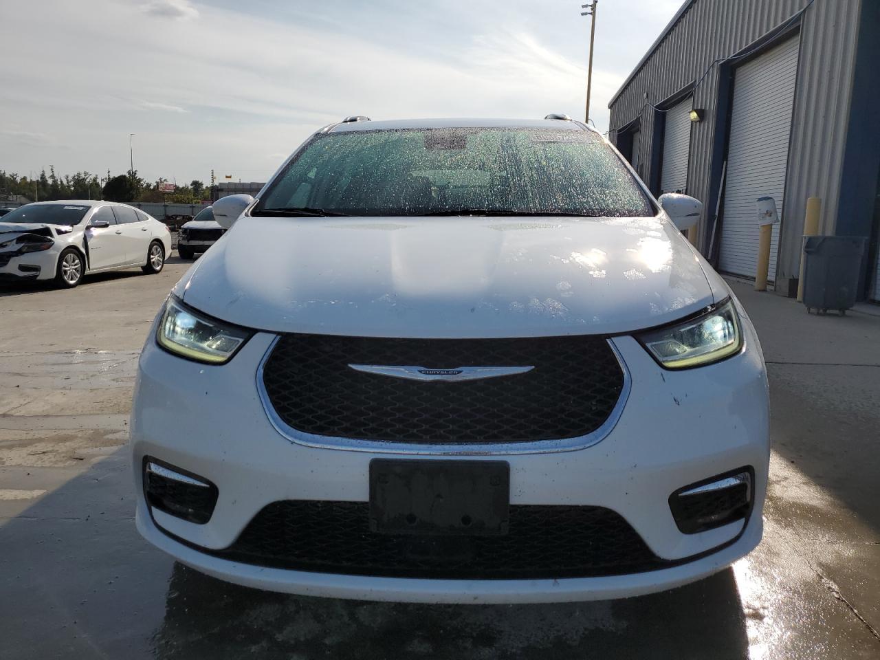 2021 Chrysler Pacifica Touring L - Фото 5
