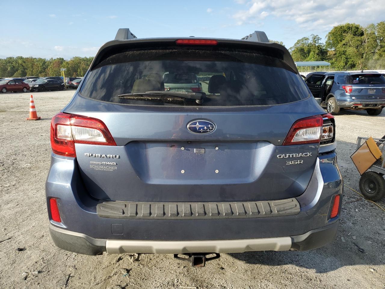 2015 Subaru Outback 3.6R Limited - Фото 6