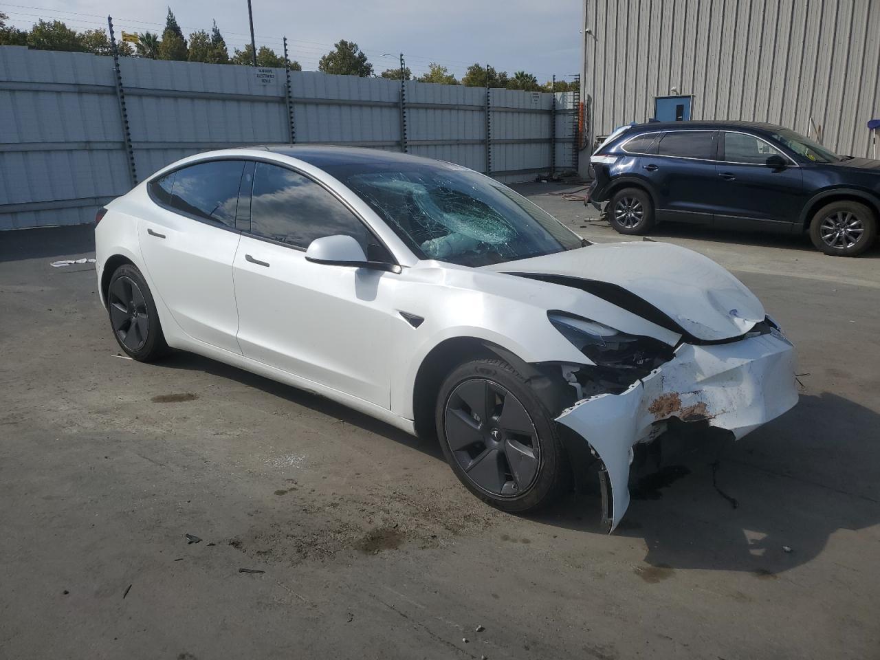 2023 Tesla Model 3 - Image 4