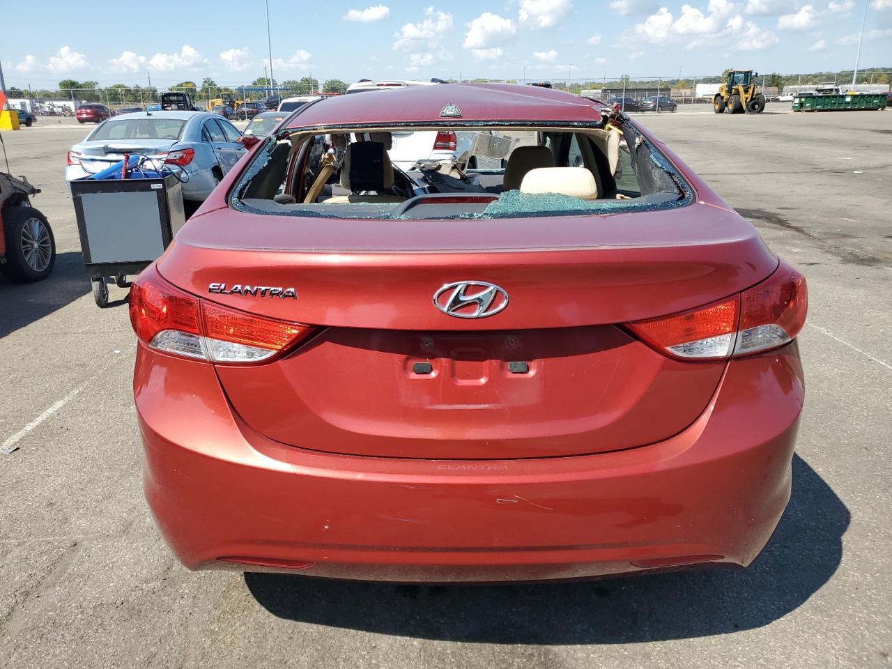 2012 Hyundai Elantra Gls - Фото 6
