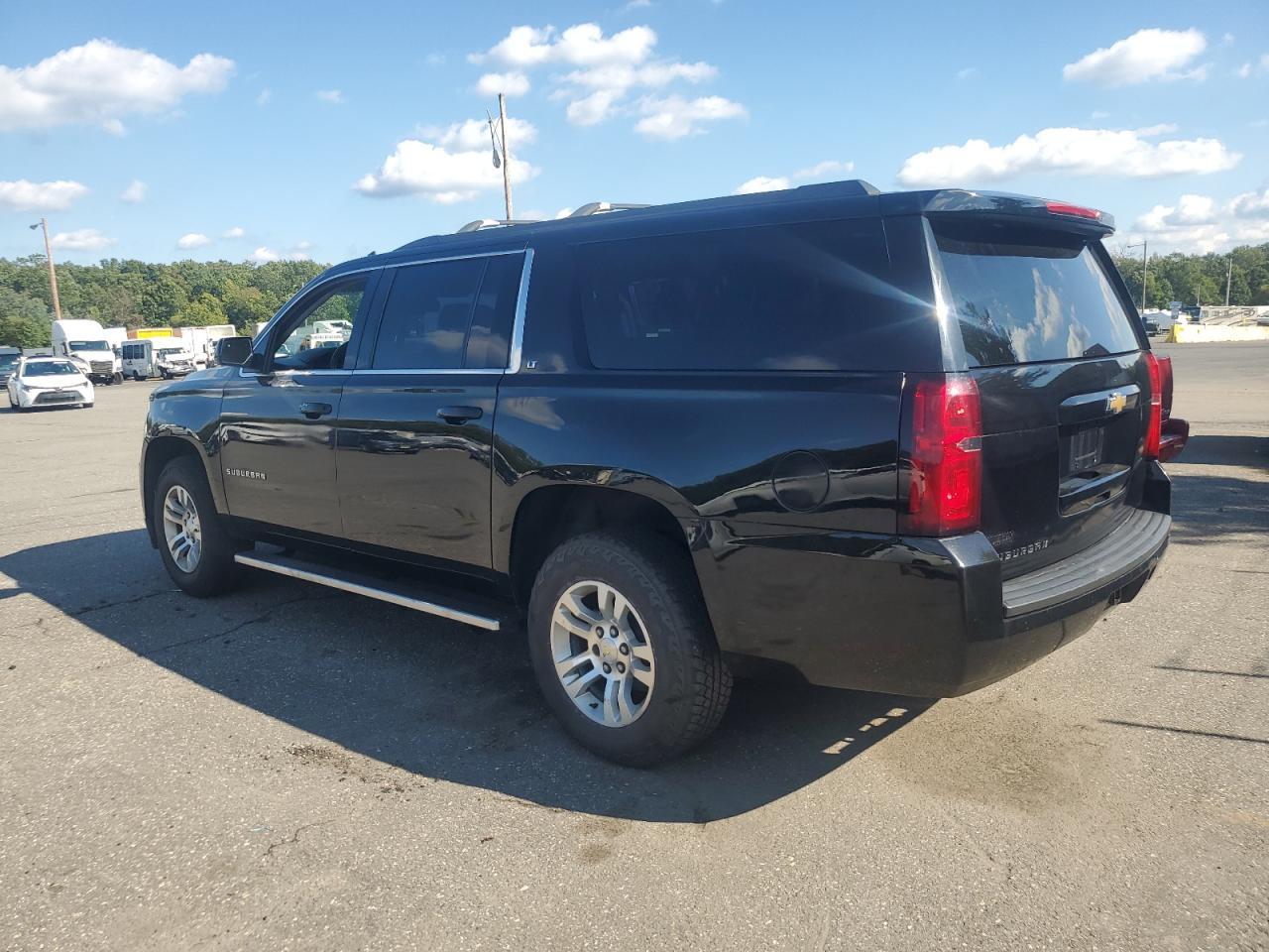 2016 Chevrolet Suburban K1500 Lt - Image 2