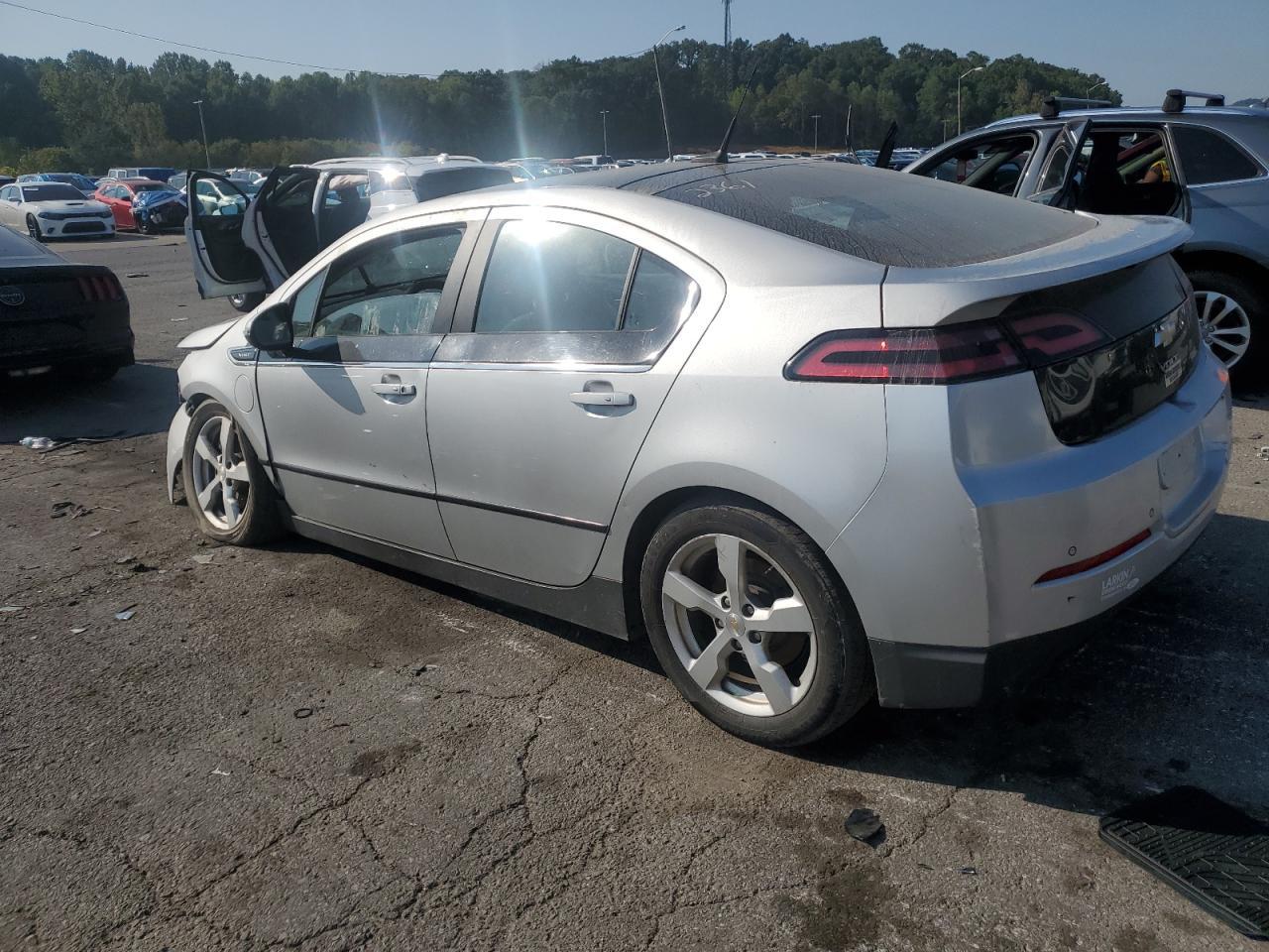 2012 Chevrolet Volt - Image 2