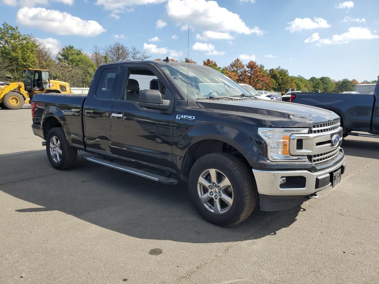 2020 Ford F150 Super Cab - Фото 4