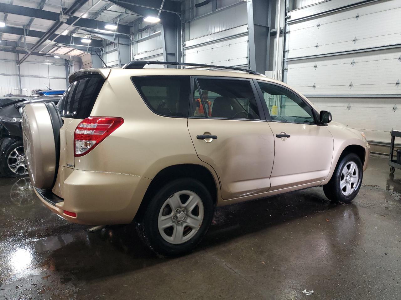 2010 Toyota Rav4 - Фото 3