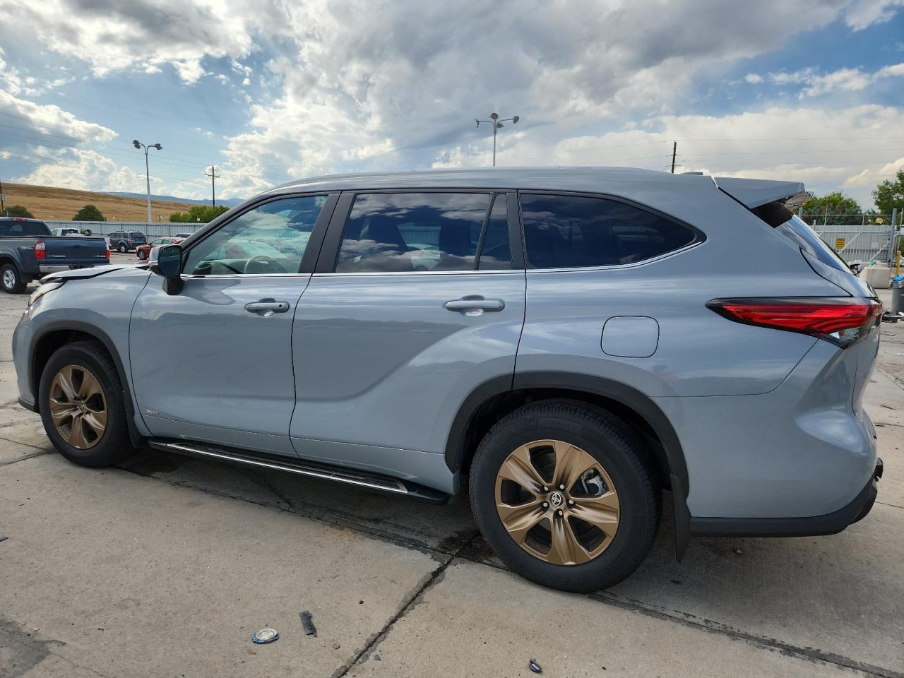 2023 Toyota Highlander Hybrid Bronze Edition - Фото 2