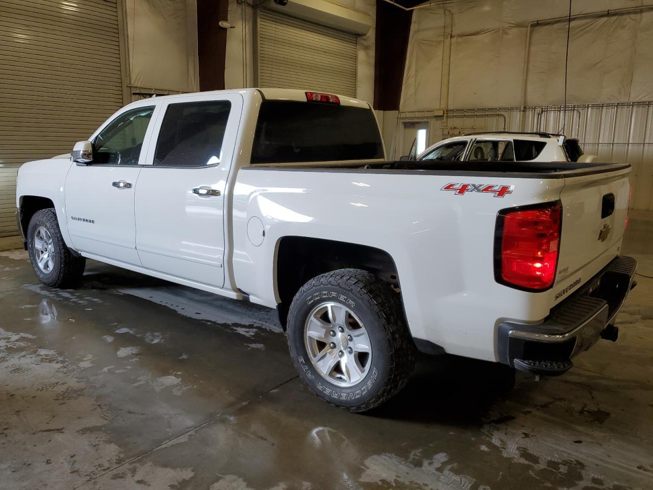 2017 Chevrolet Silverado K1500 Lt - Image 2