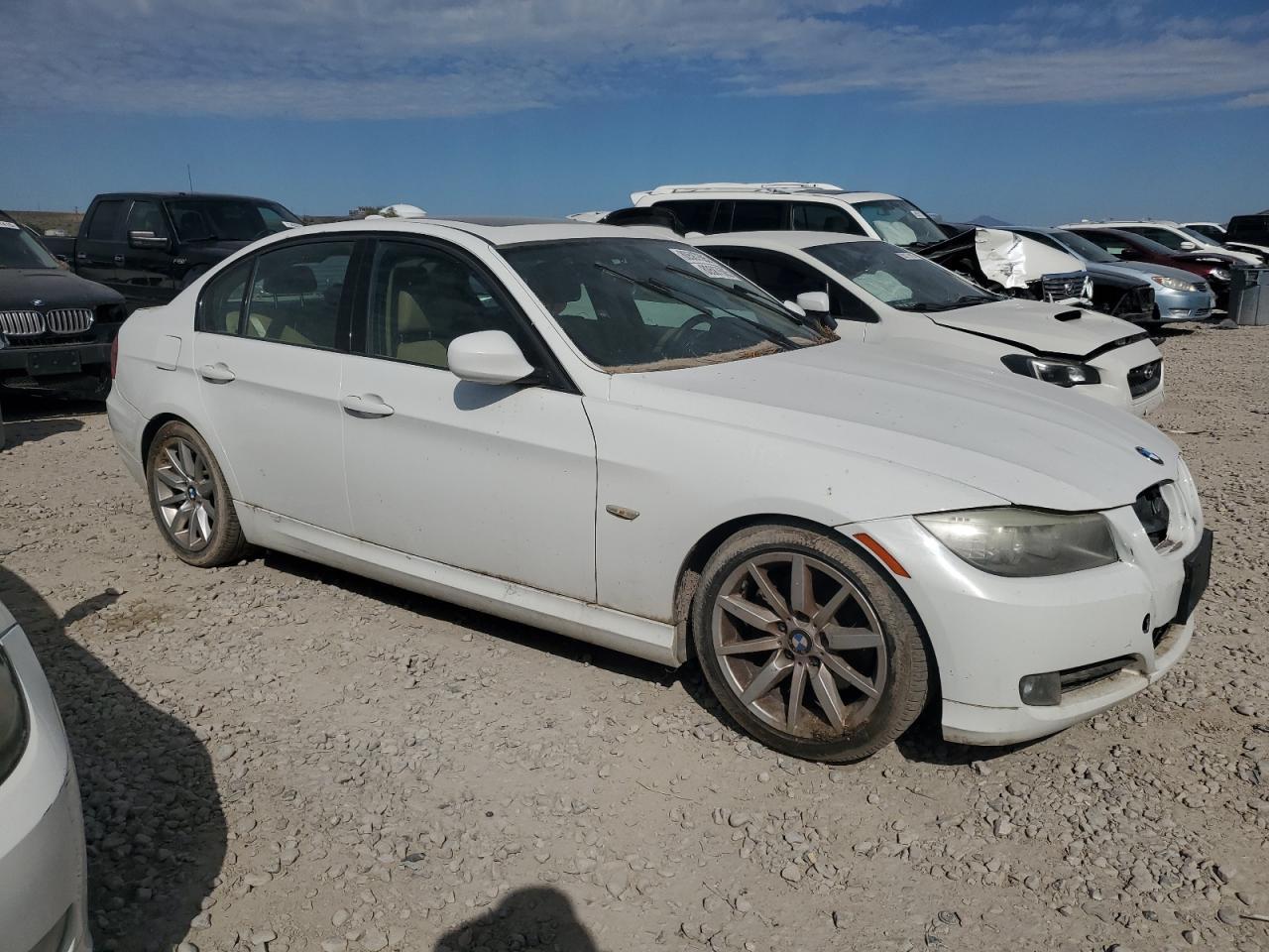 2010 BMW 328 I - Image 4