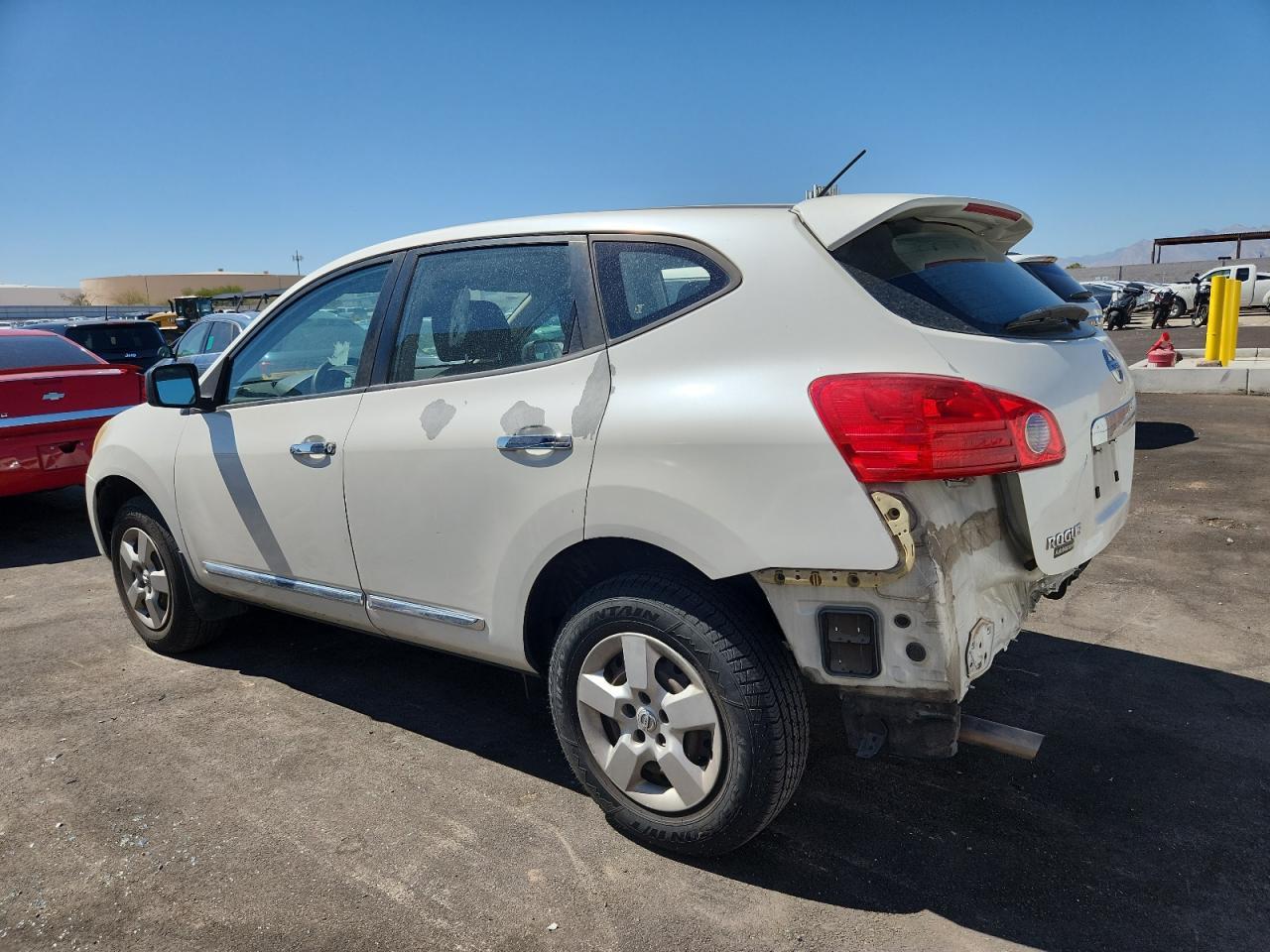 2013 Nissan Rogue S - Image 2