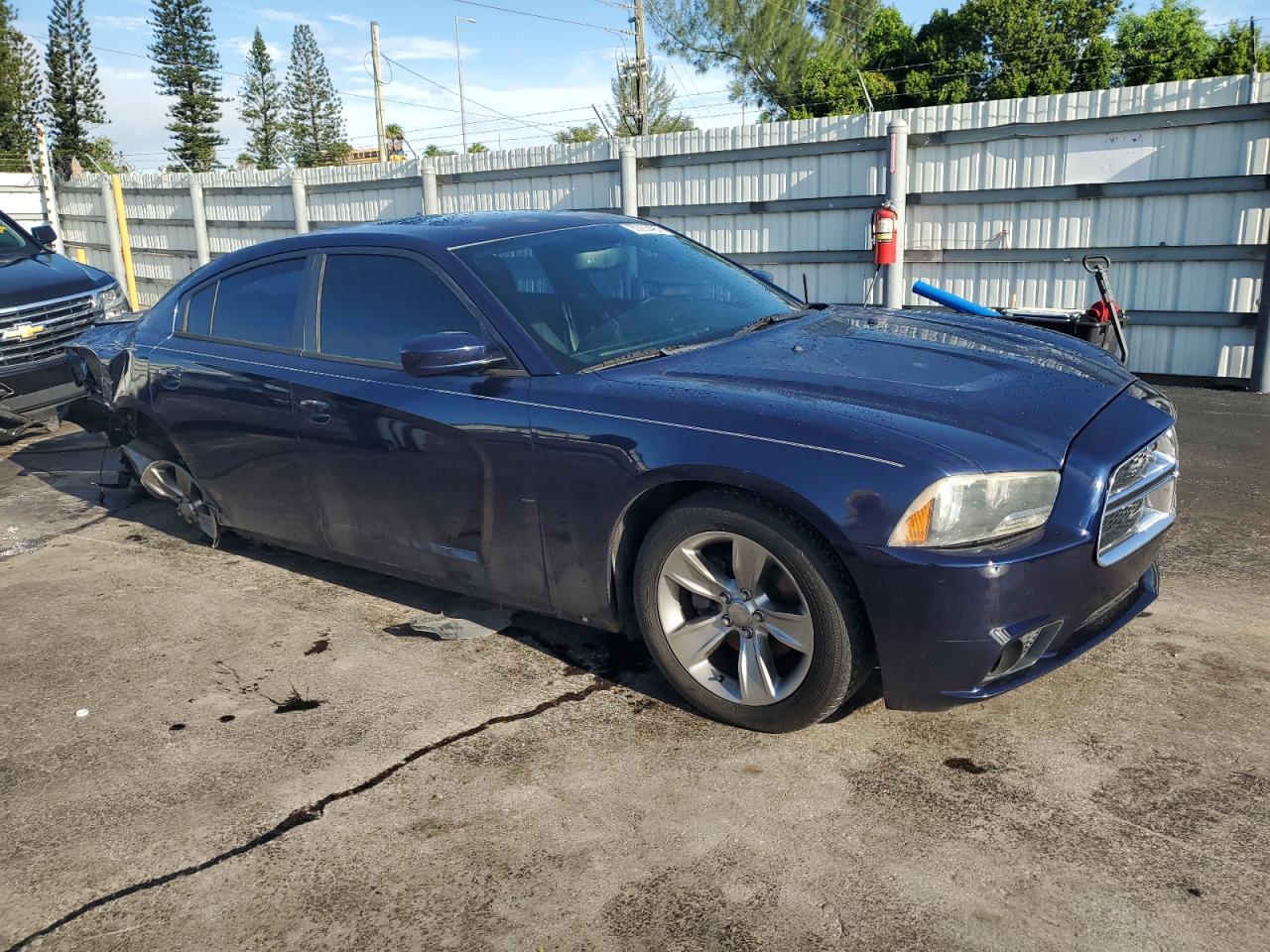 2013 Dodge Charger Sxt - Фото 4