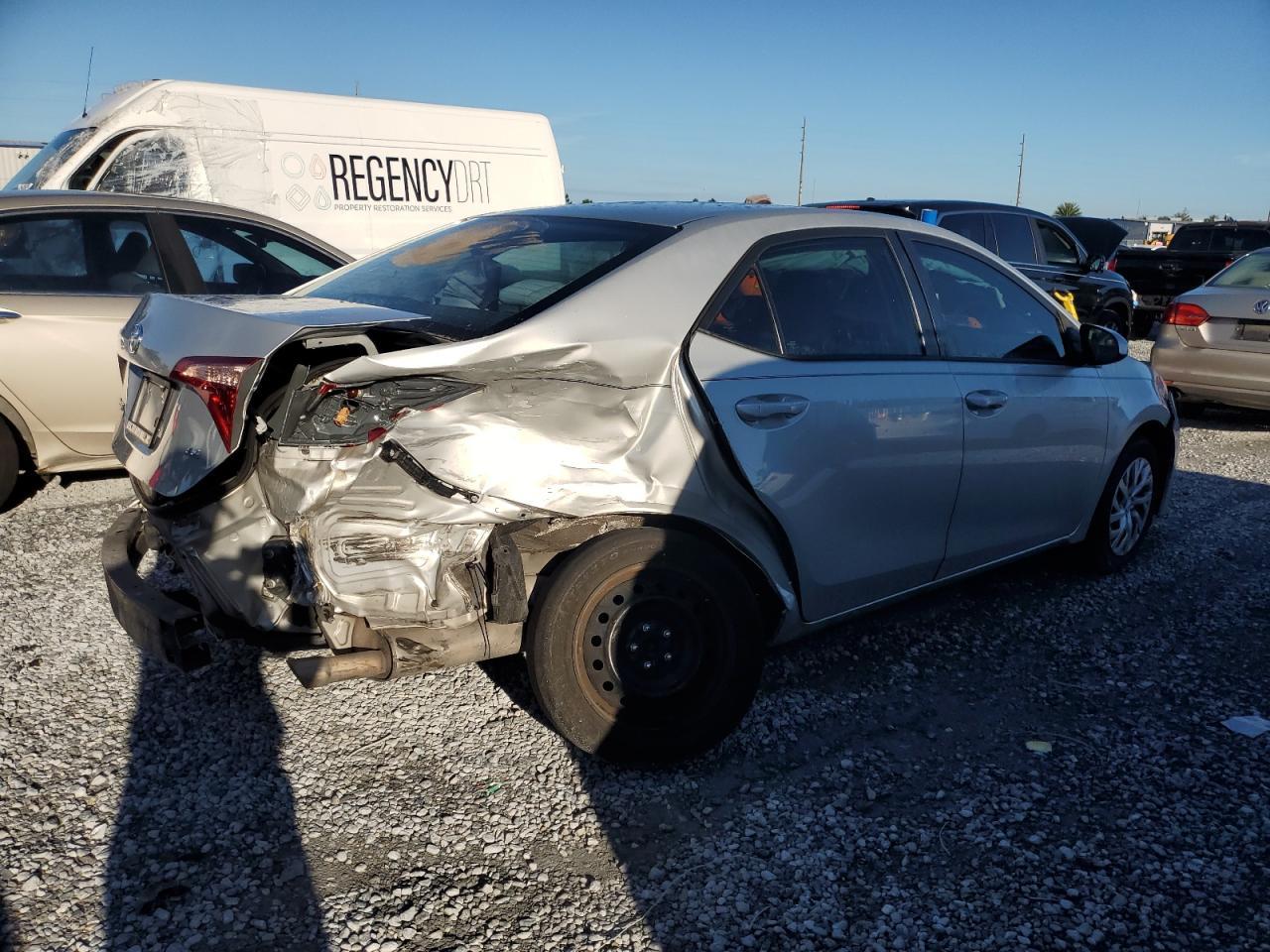 2018 Toyota Corolla L - Фото 3